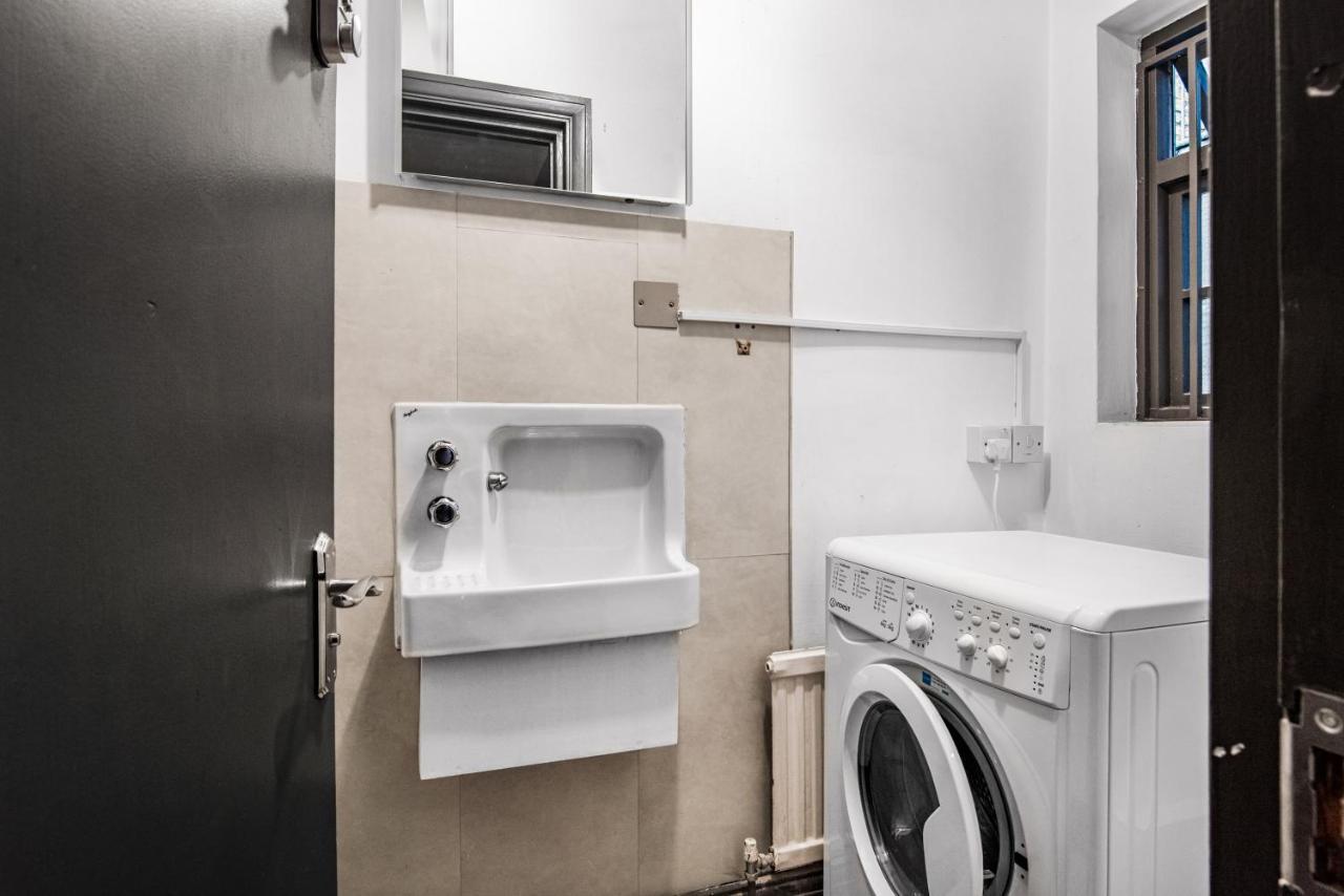 Circlelet Luxury Private Suites Londen Buitenkant foto